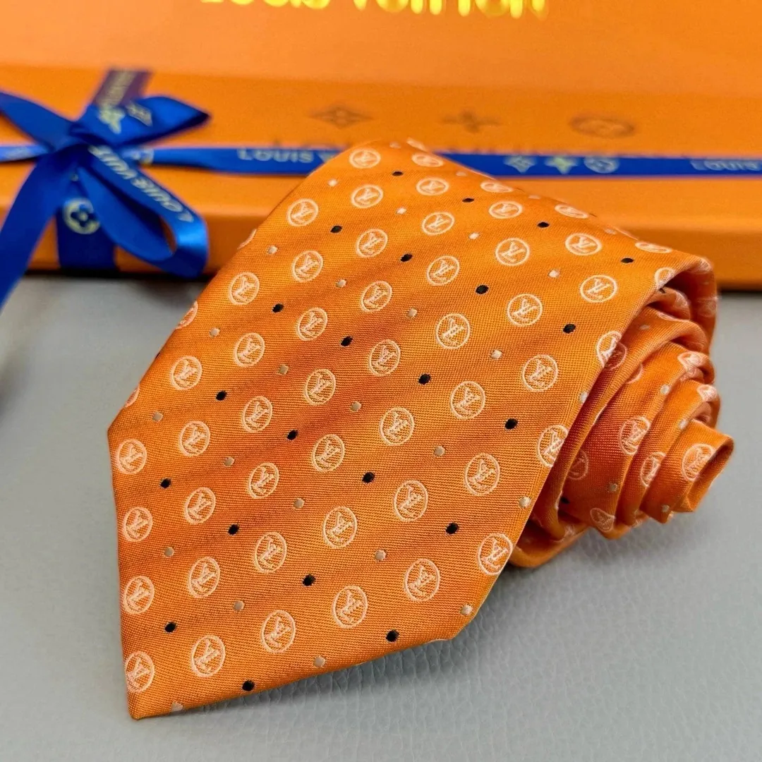 Necktie — Photo 10
