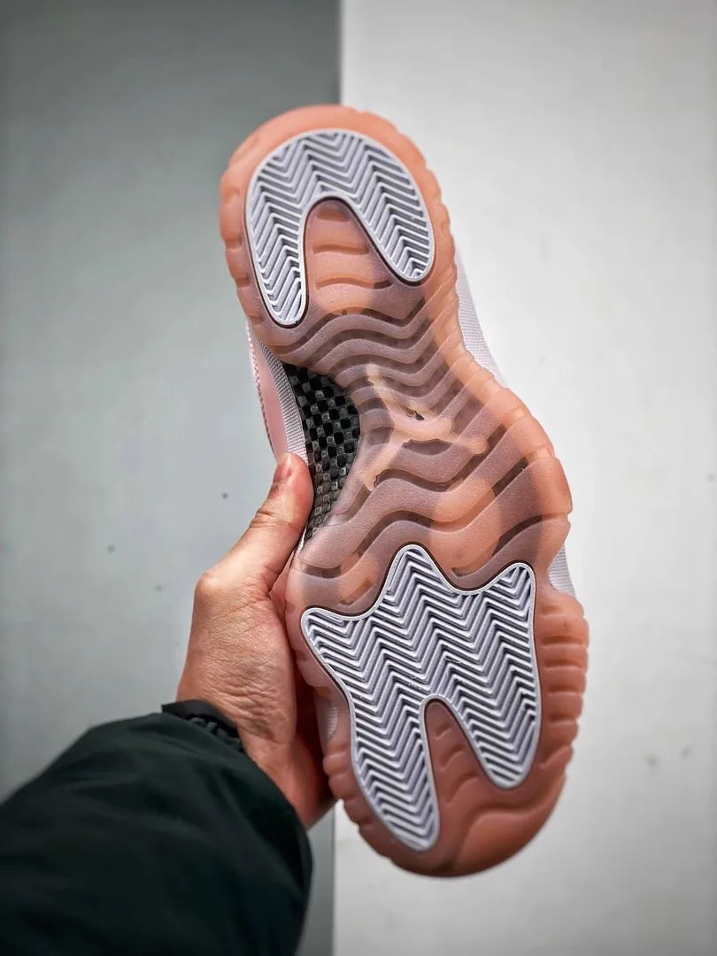 Air Jordan 11 Low Legend Pink — QC