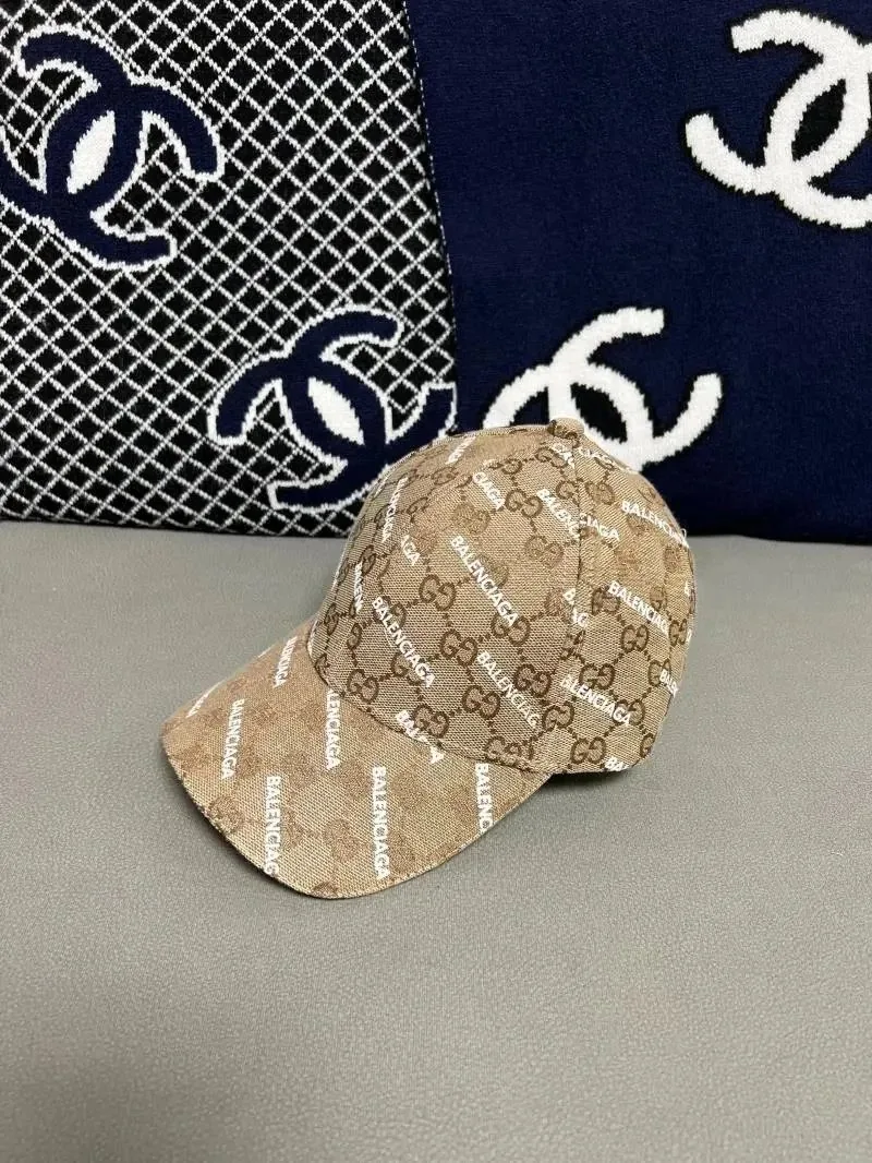 Balenciaga Allover Logo Baseball Cap — Photo 2