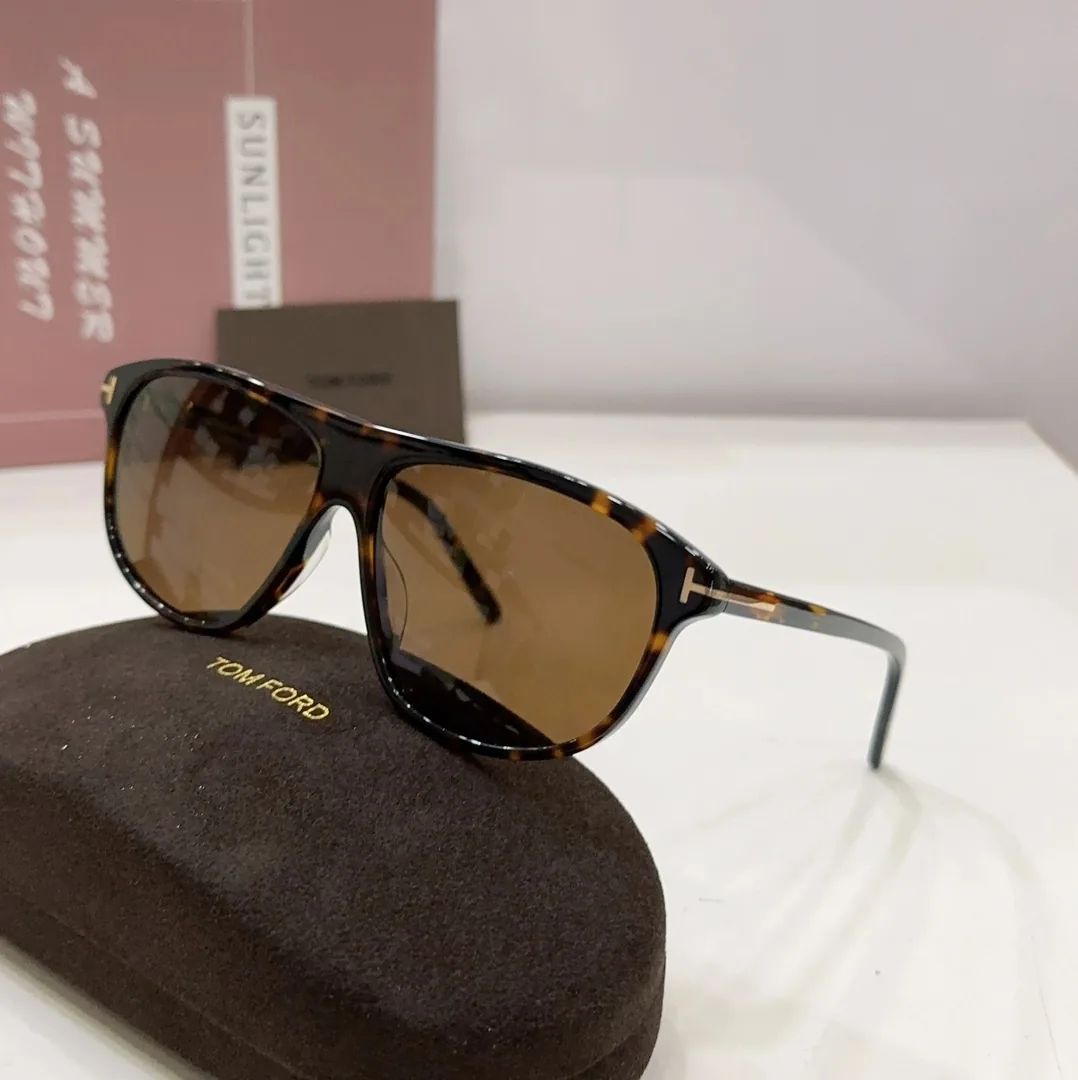 Tom Ford Sunglasses — photo 6