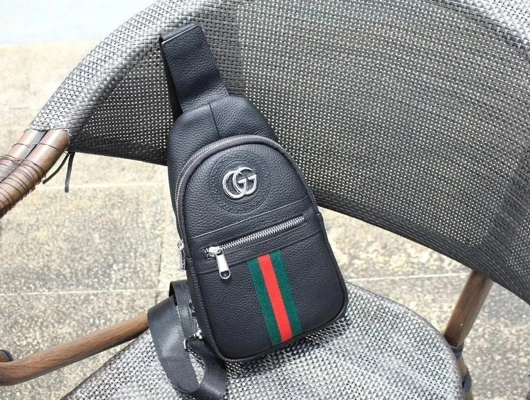 Crossbody Waist Bag — QC