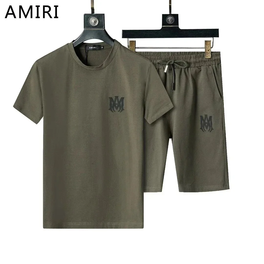 Short-Sleeve Shorts Set — Photo 11