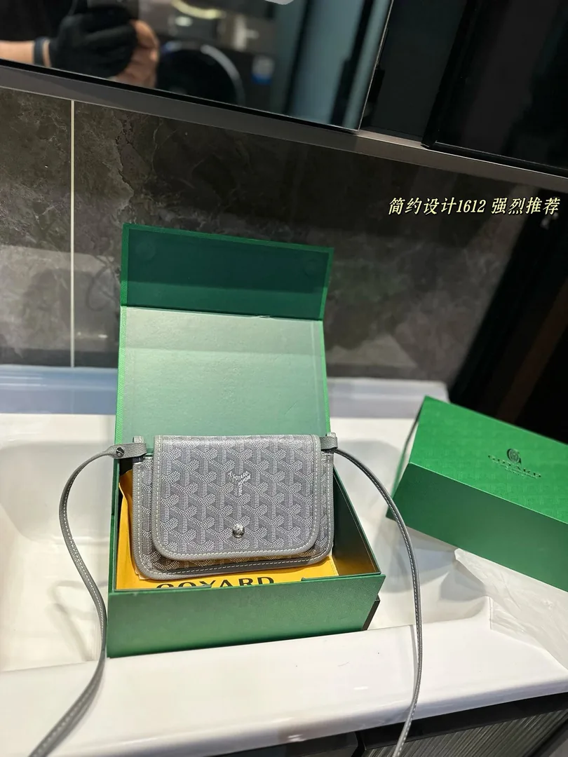 Goyard Plumet Envelope Wallet On Chain