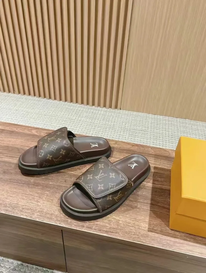 Waterfront Slides — QC