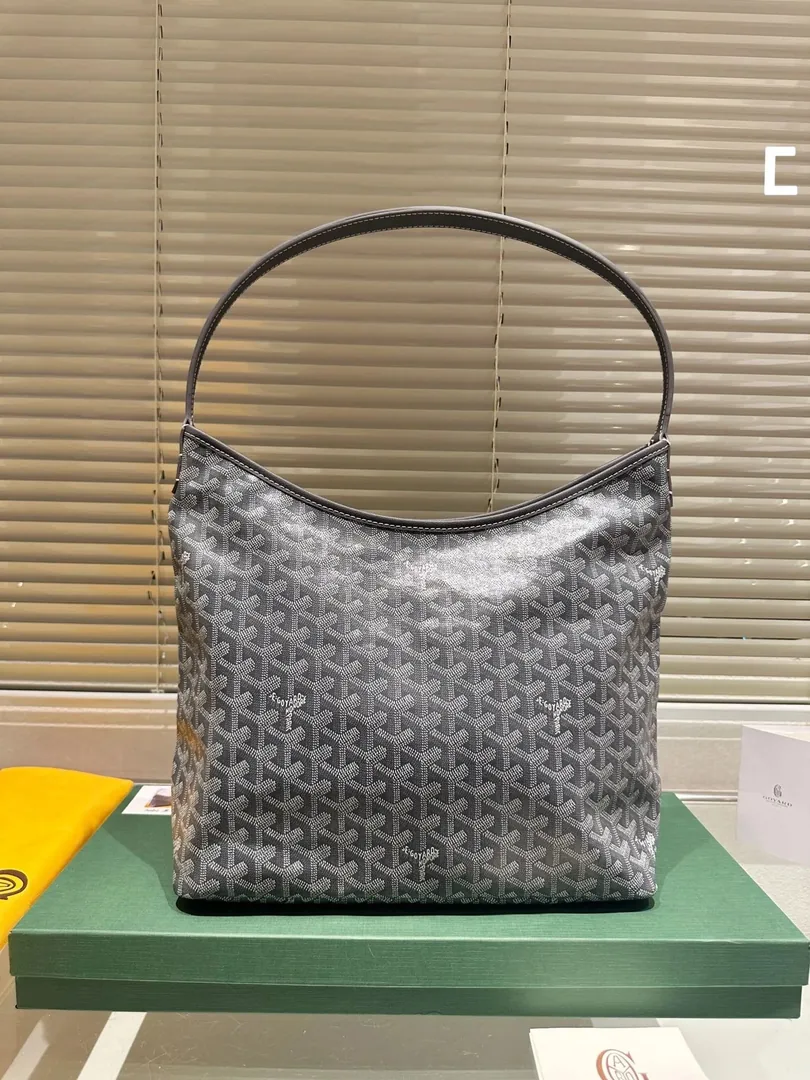 Goyard Hobo Bag — Photo 3