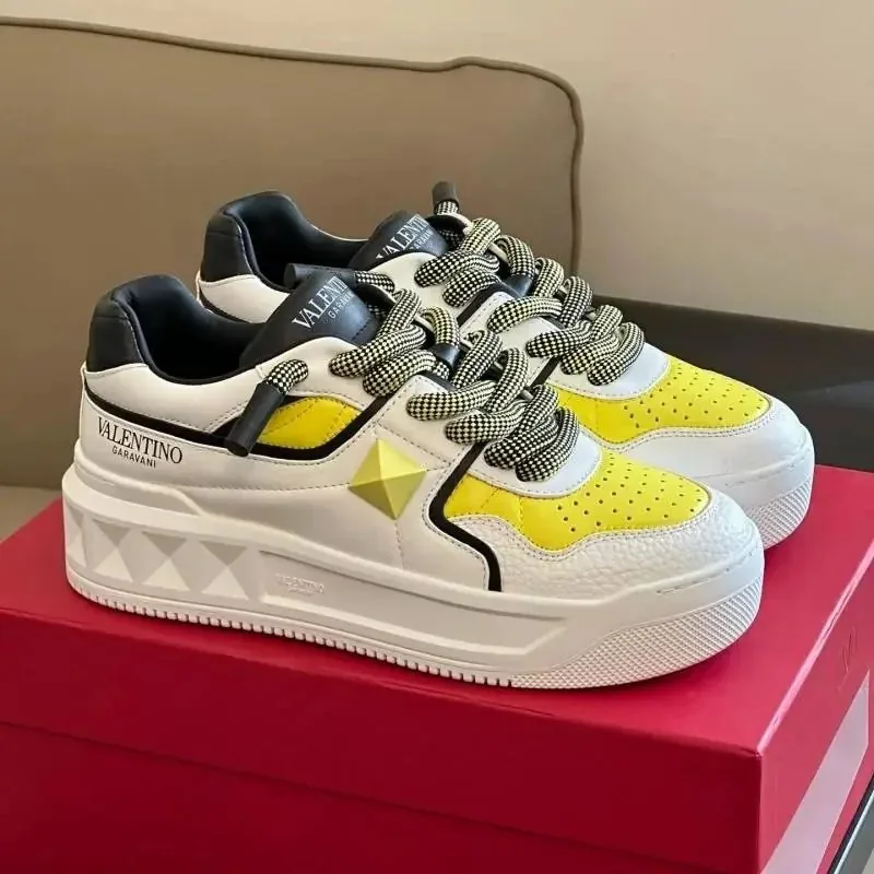 Valentino One Stud White Basic Trainers — photo 9