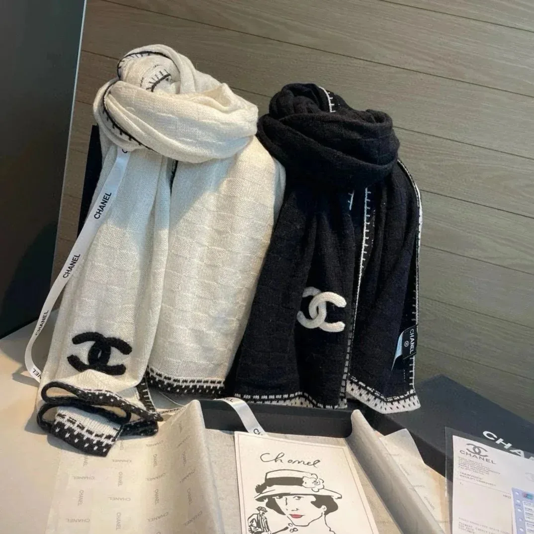 Cashmere Knit Scarf