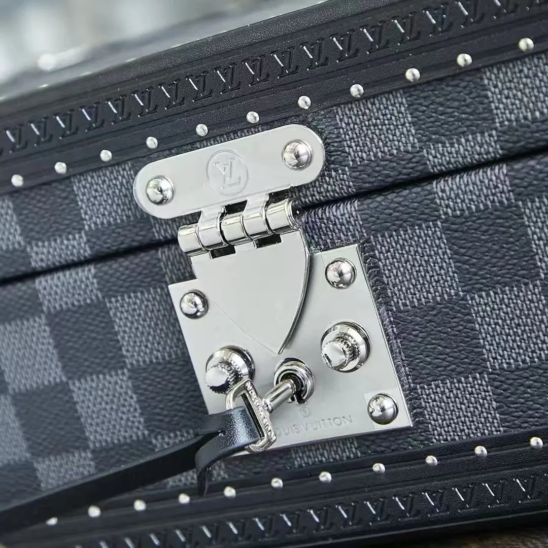 Leather Watch Box — Photo 13