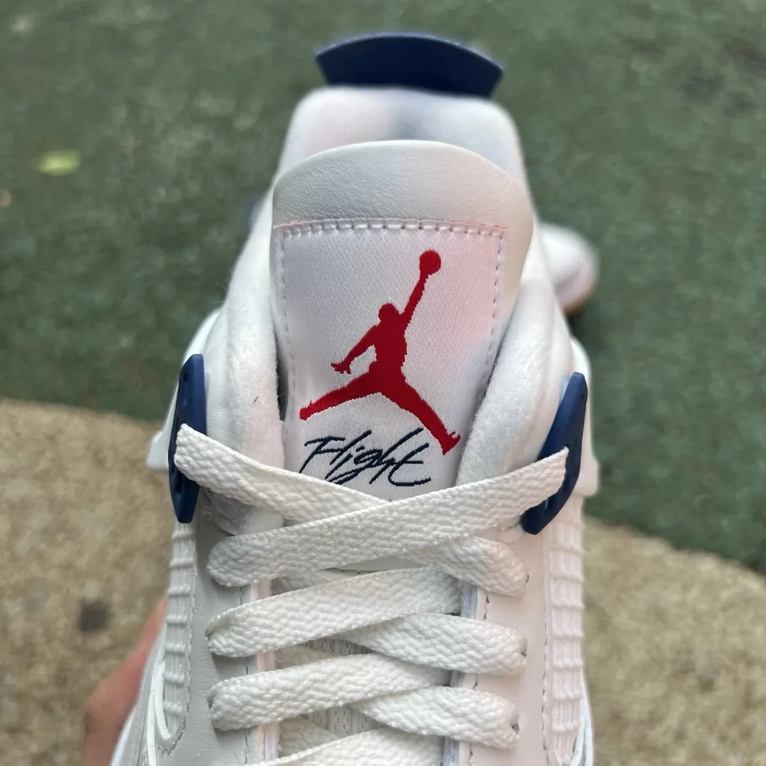 Air Jordan 4 Navy Sneakers — Photo 7