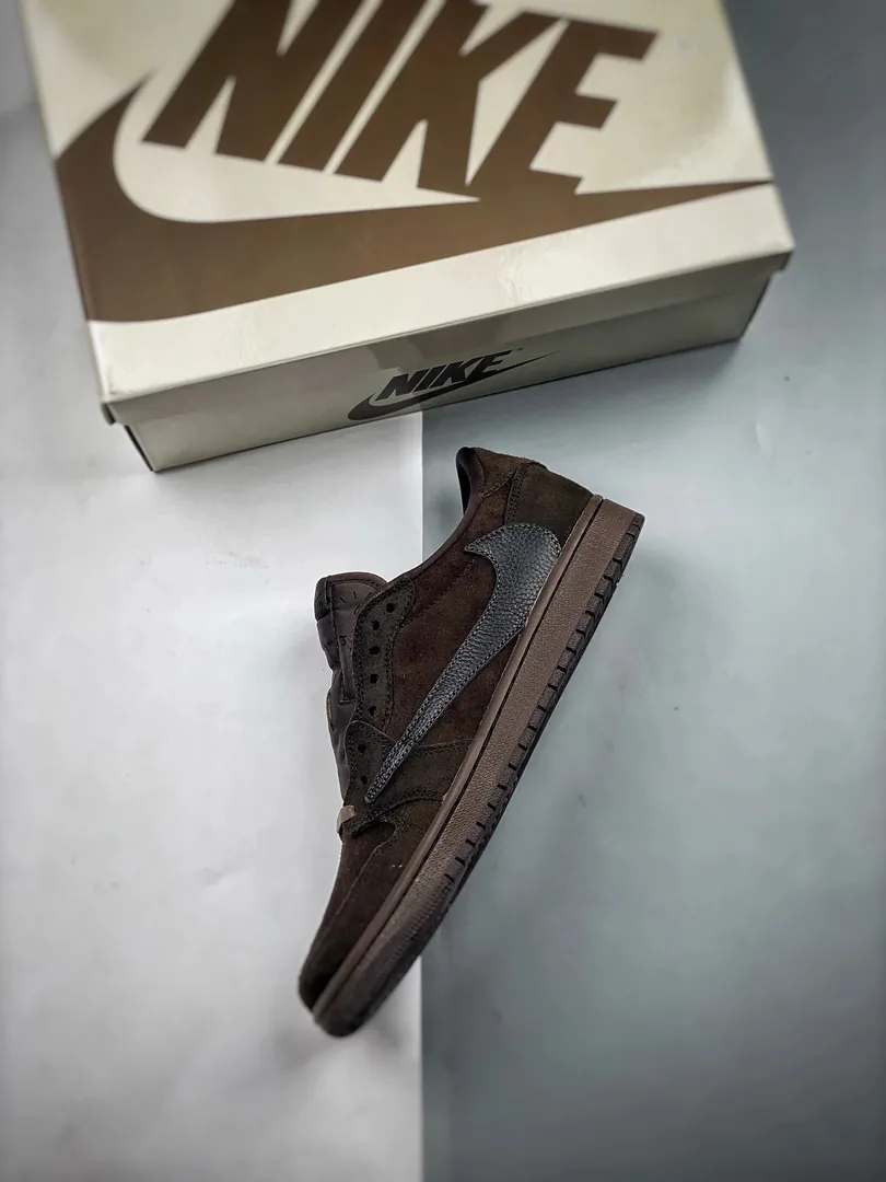 Travis Scott Air Jordan 1 Mocha — QC