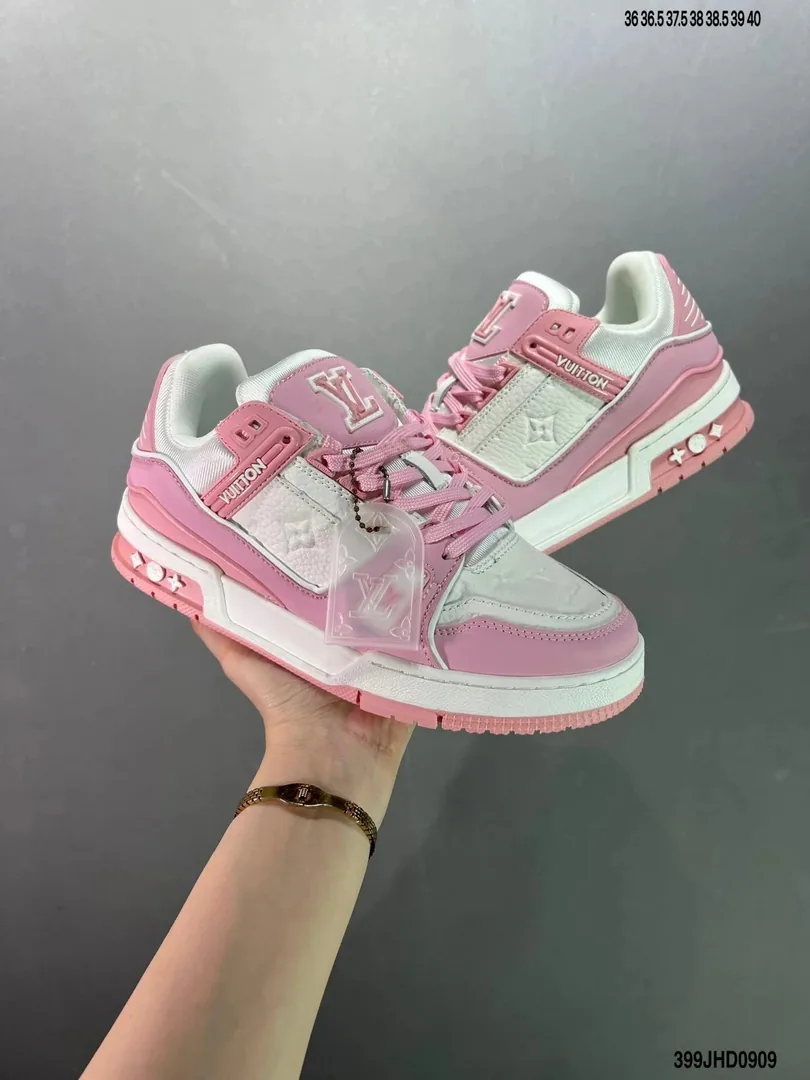 Louis Vuitton LV x Nike Air Force 1 VT Trainers — Photo 6