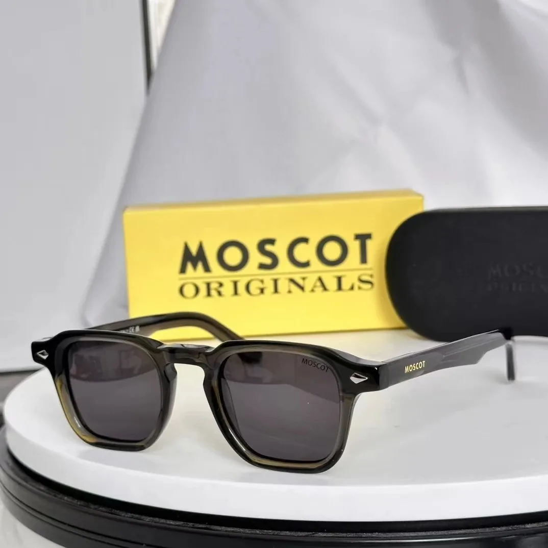 Moschino Accessory — Photo 6