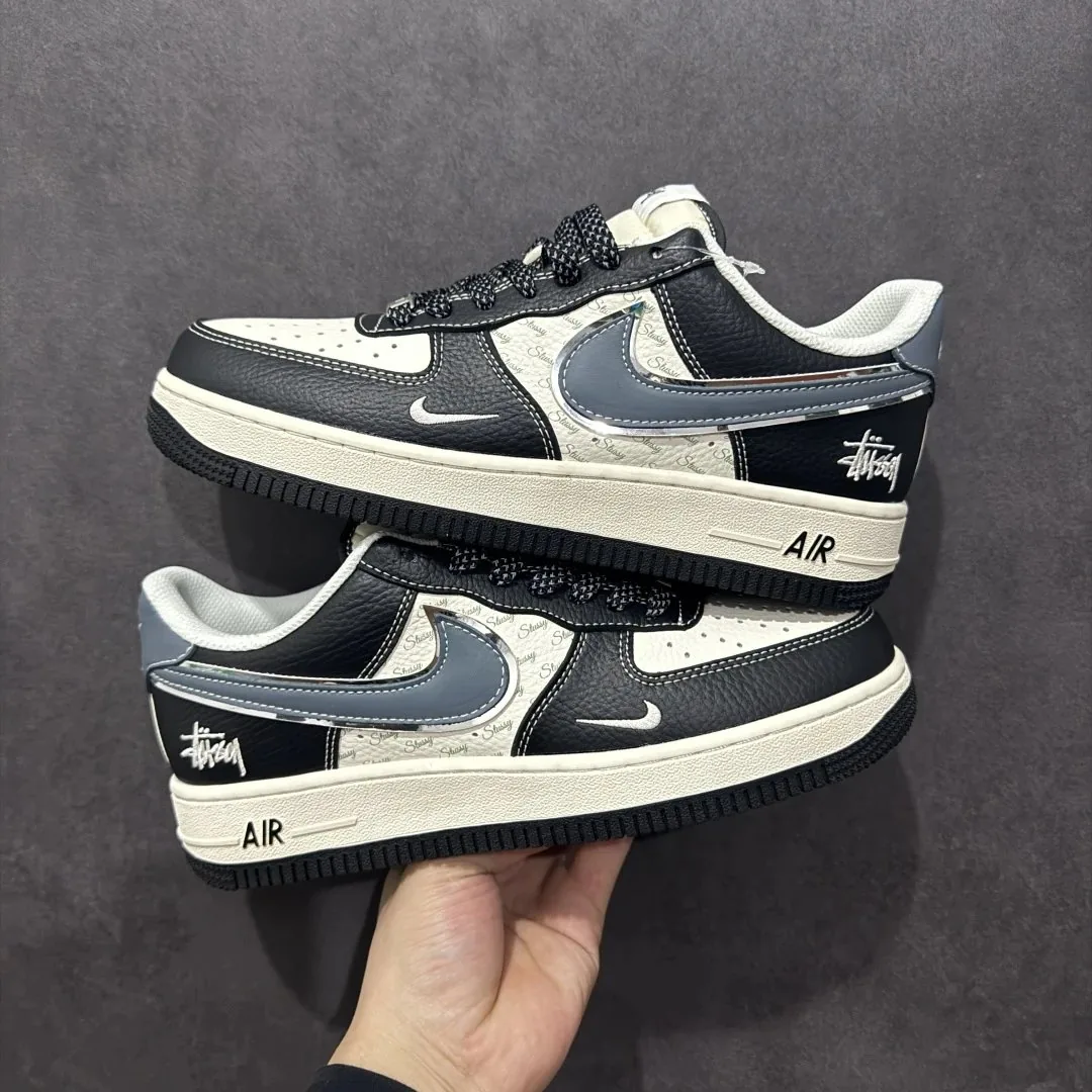 Nike Dunk Low Stussy Leather — Photo 15