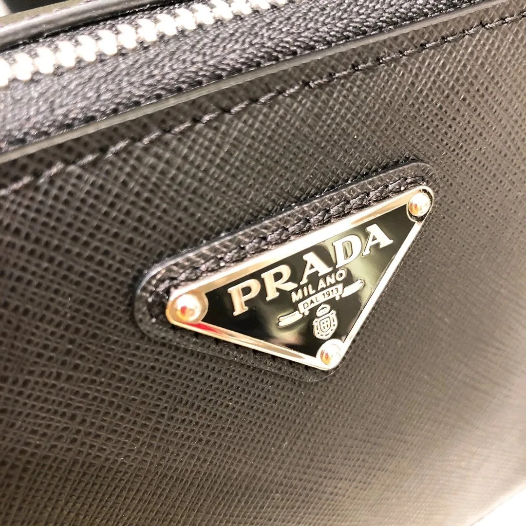 Prada Messenger Bag 2VH070 — QC