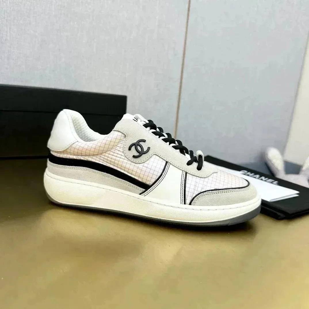 Louis Vuitton LV Archlight White Low-Top Flats — QC