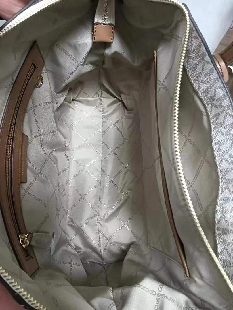 Michael Kors Leather Handbag — photo 9