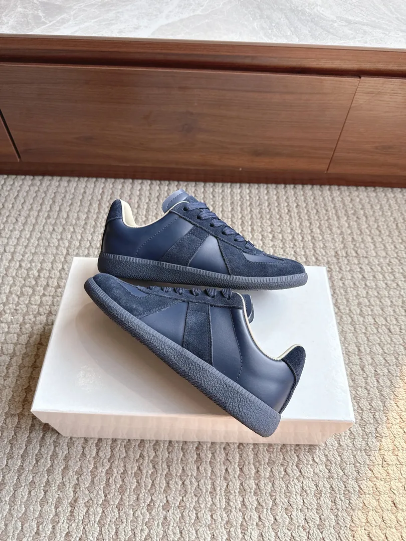 Maison Margiela Replica Black Basic Trainers — QC