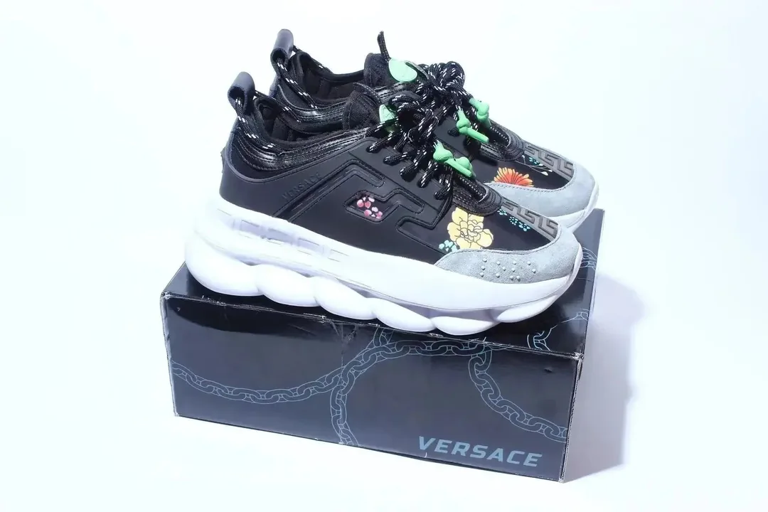 Versace Chain Reaction Black Trainers — Photo 8