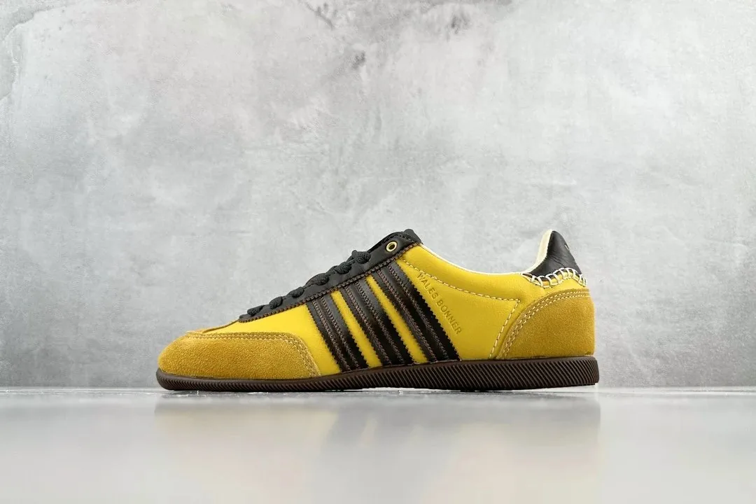 Adidas Japan Edition White Sneakers — Photo 14