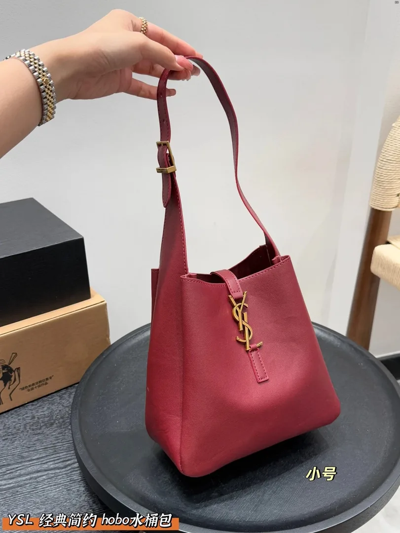 Saint Laurent Hobo Bucket Bag — photo 5