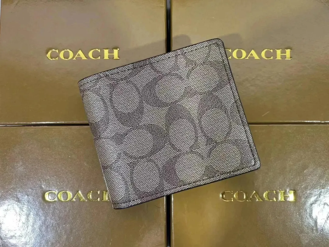 Wallet — Photo 10