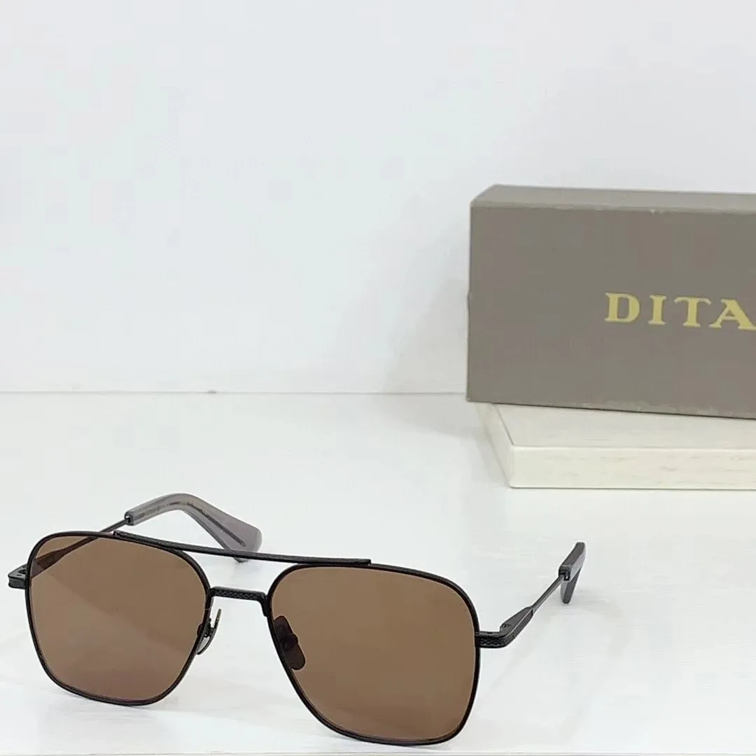 Dita Sneakers — QC