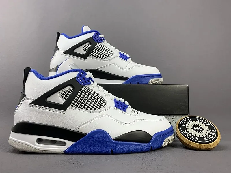 Jordan 4 Brown Retro Trainers — photo 4