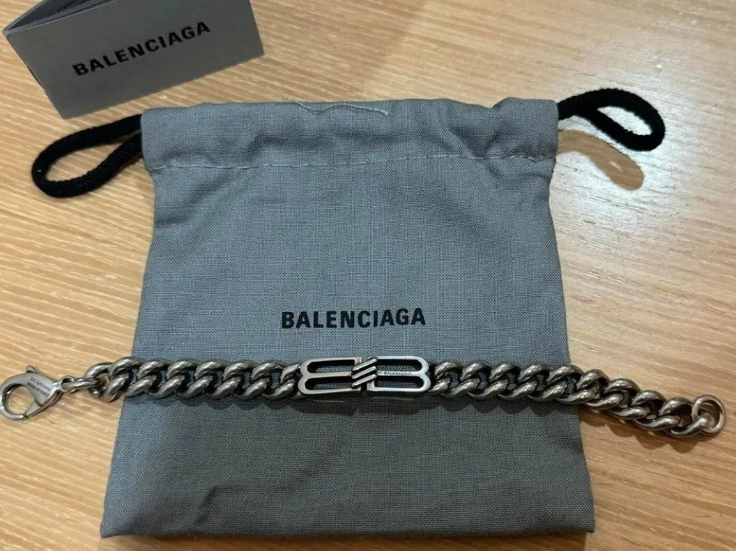 Accessory — QC