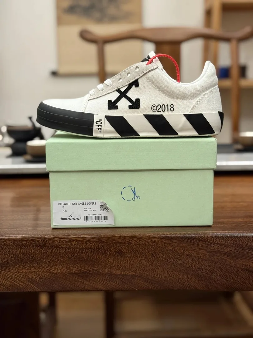 Off-White Vulc Low White Green Vulcanized Tops