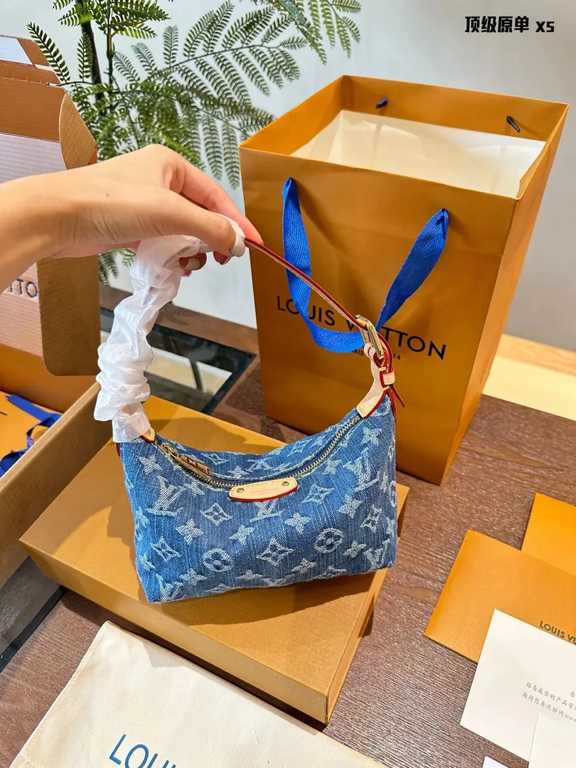 Louis Vuitton Monogram Denim Bag — Photo 7