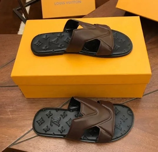 Oasis Mule Slides — QC