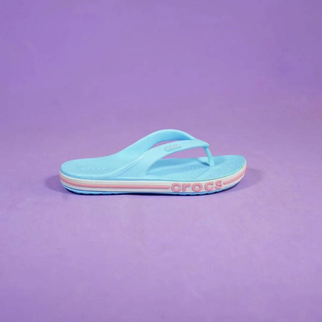 Anti-Slip Beach Clogs — Photo 11
