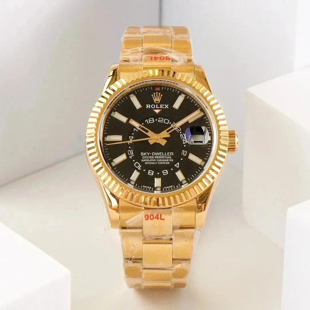 Rolex Watch — Photo 11