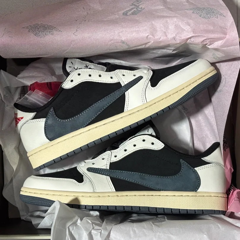 Air Jordan 1 Travis Scott Camo — Photo 4