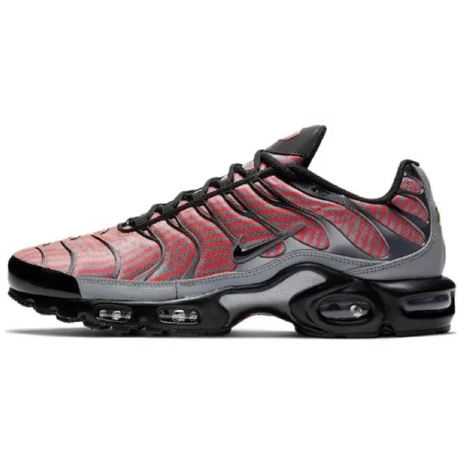 Nike Air Max Plus TN Trainers — Photo 10