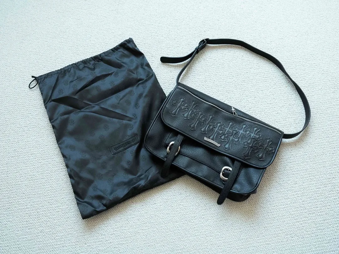 Chrome Hearts Cemetery Cross Crossbody Bag — photo 2