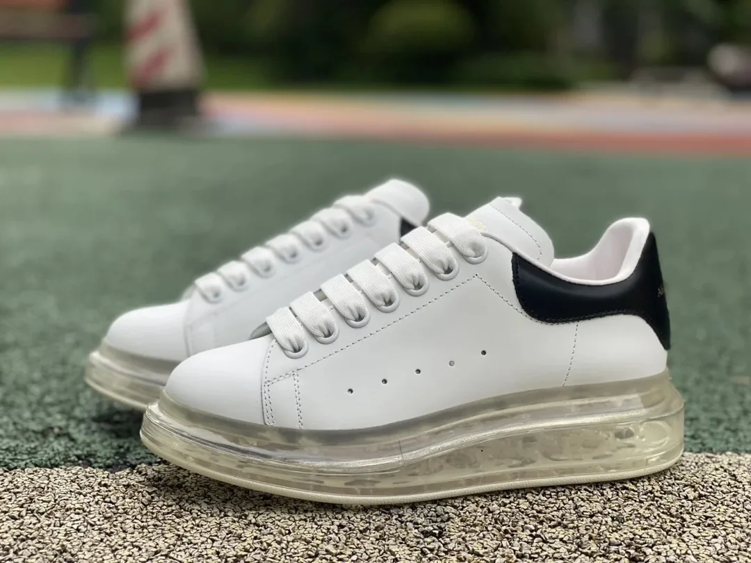 White Nike Air Max Chunky Sneakers — Photo 12