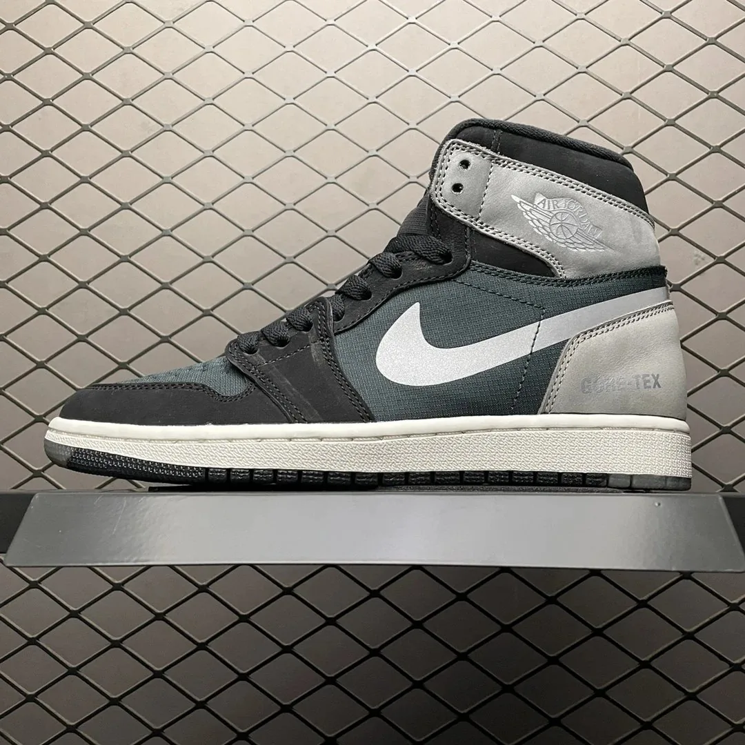 Air Jordan 1 High Red — Photo 10