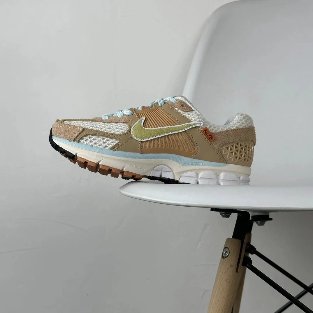 Nike Vomero 5 Air Zoom — Photo 6
