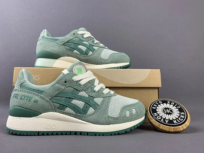 Asics Gel-Lyte III Grey Low-Top Sneakers — Photo 7
