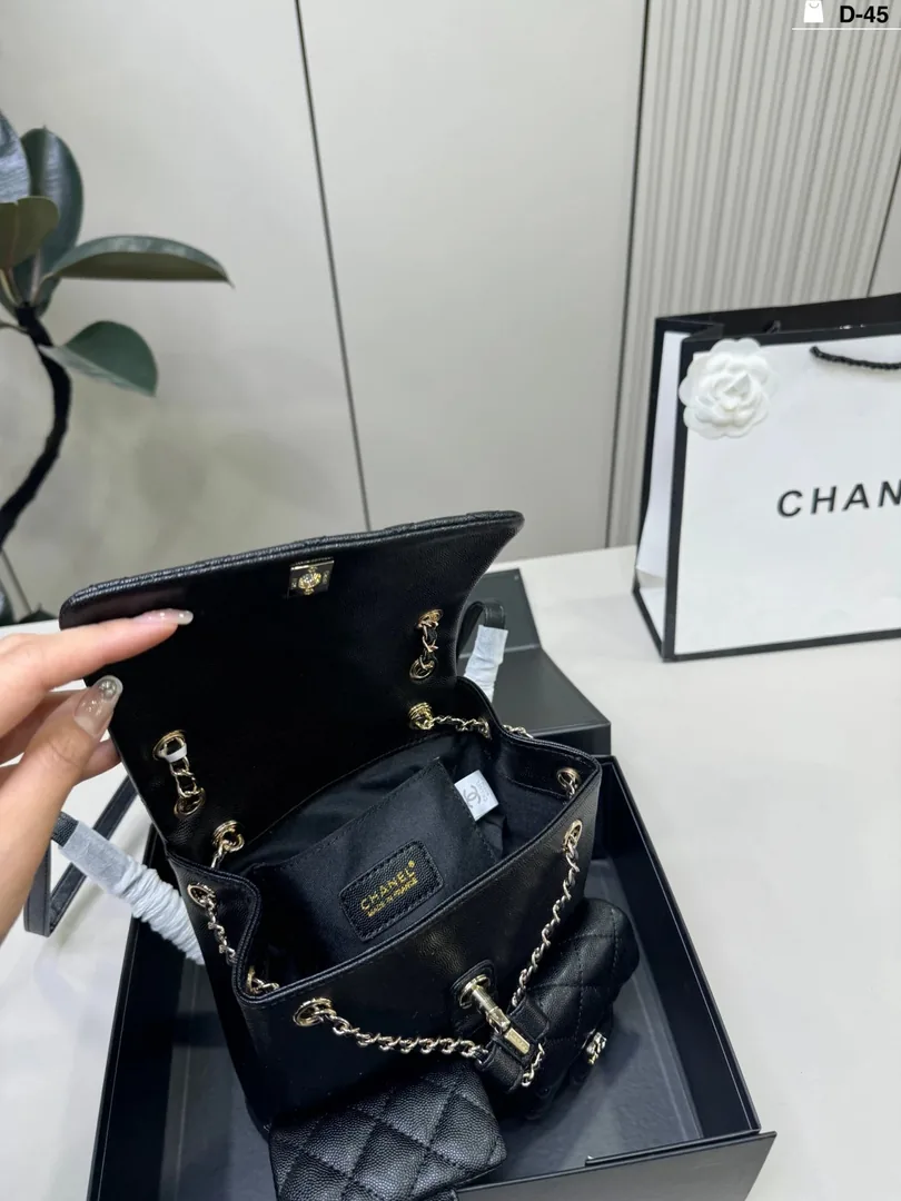 Chanel Leather Crossbody Bag — Photo 14