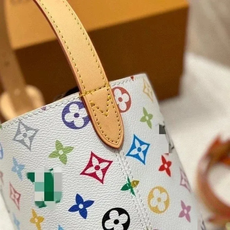 Bucket Crossbody Bag