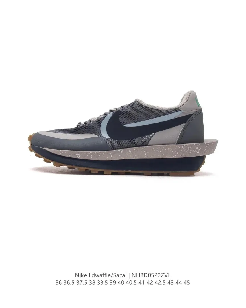 Nike Sacai LDWaffle Trainers — QC
