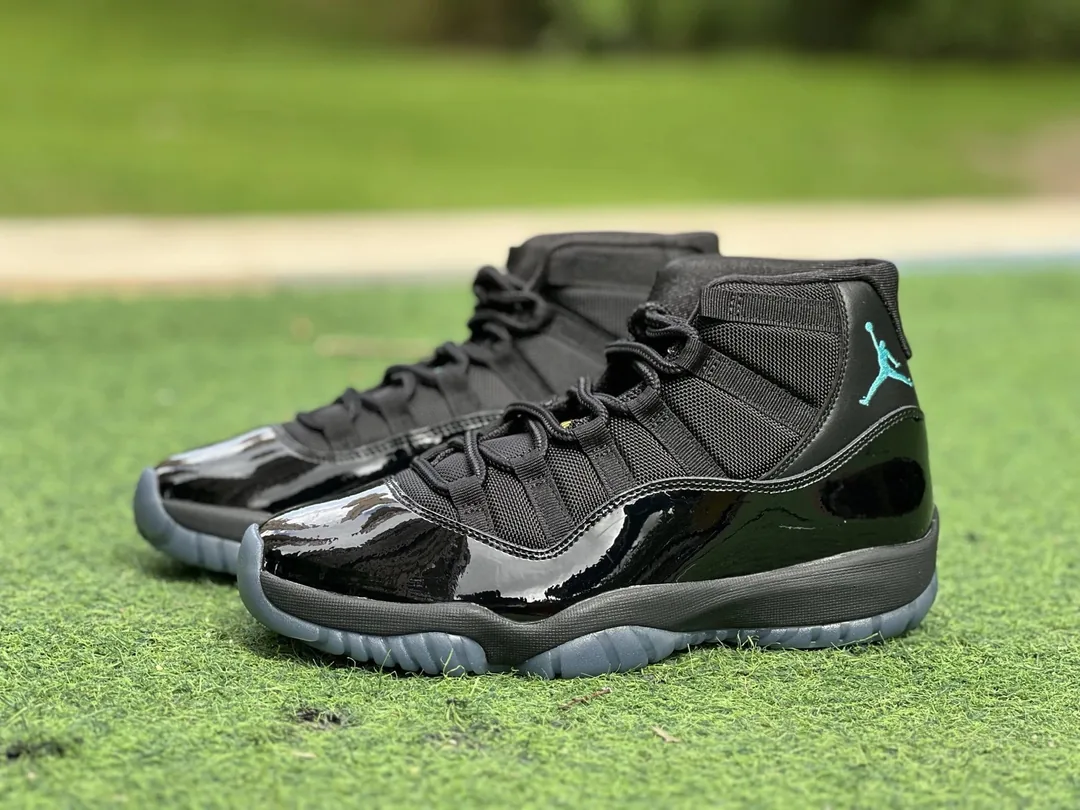 Air Jordan 11 Gamma Blue