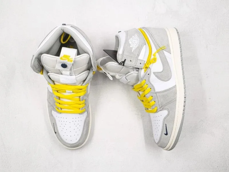 Air Jordan 1 High Smoke Grey — Photo 8
