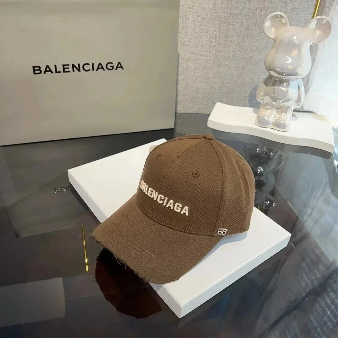 Balenciaga Allover Logo Baseball Cap — Photo 9