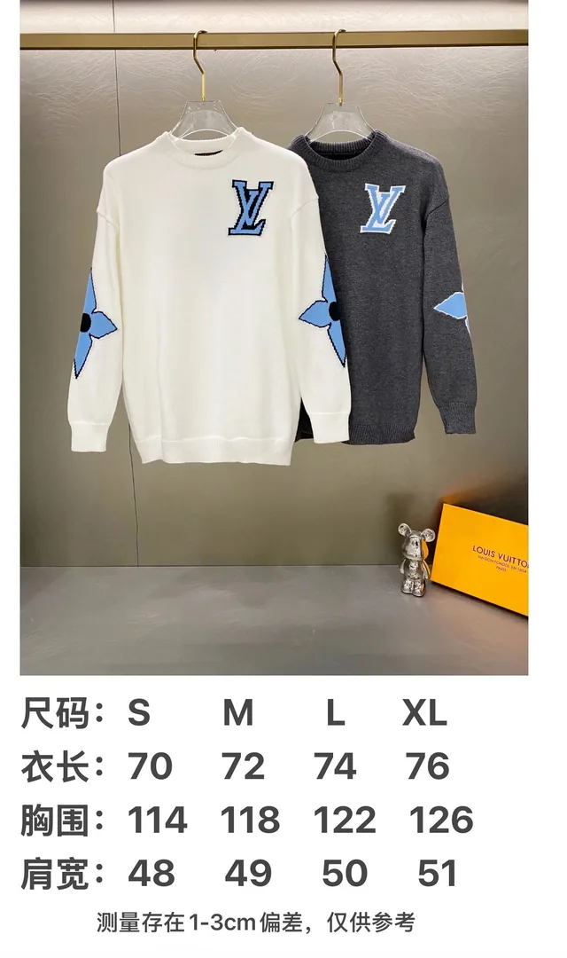 Clover Sleeve Logo Knit Crewneck Sweater — QC