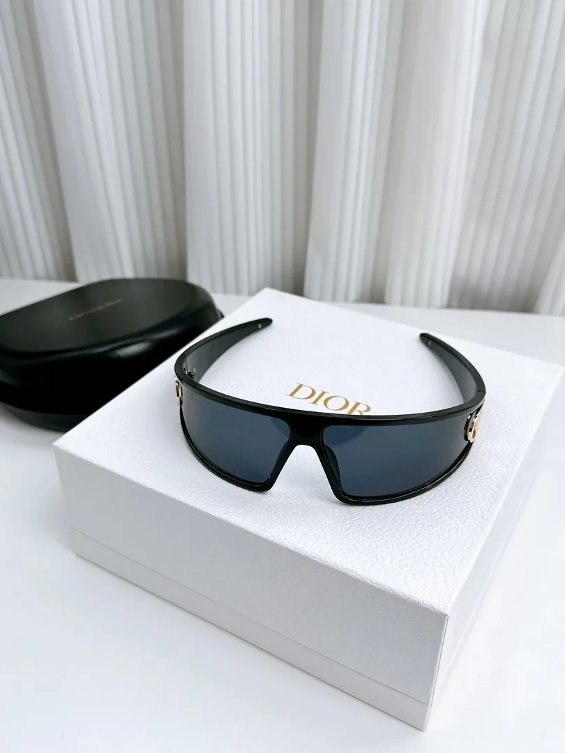 M1U Sunglasses — photo 7