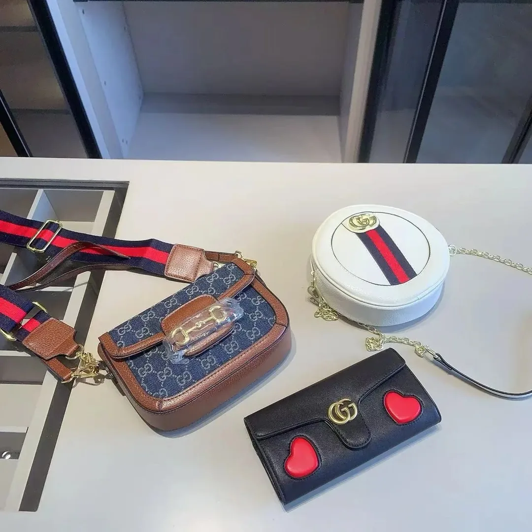 Leather Crossbody Shoulder Bag — QC