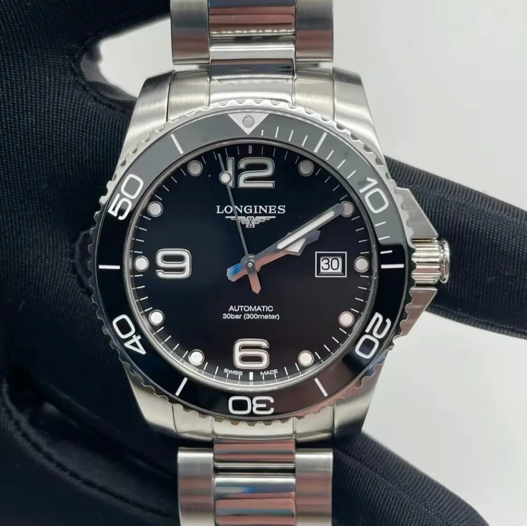 Classic Series Watch — Photo 10